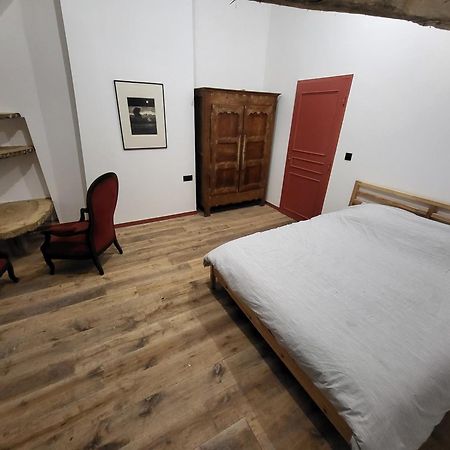 Les Oiseaux De Passage Bed and Breakfast Escolives-Sainte-Camille Buitenkant foto